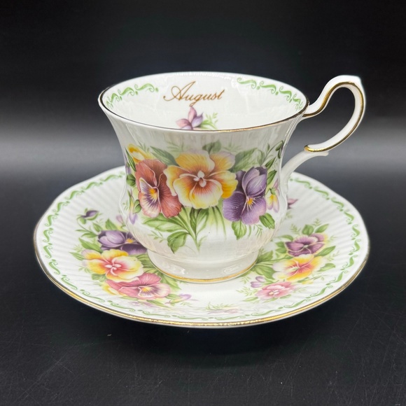 Queen's Special Flowers Month August Pansy Tea Cup Set Bone China England - Picture 1 of 5